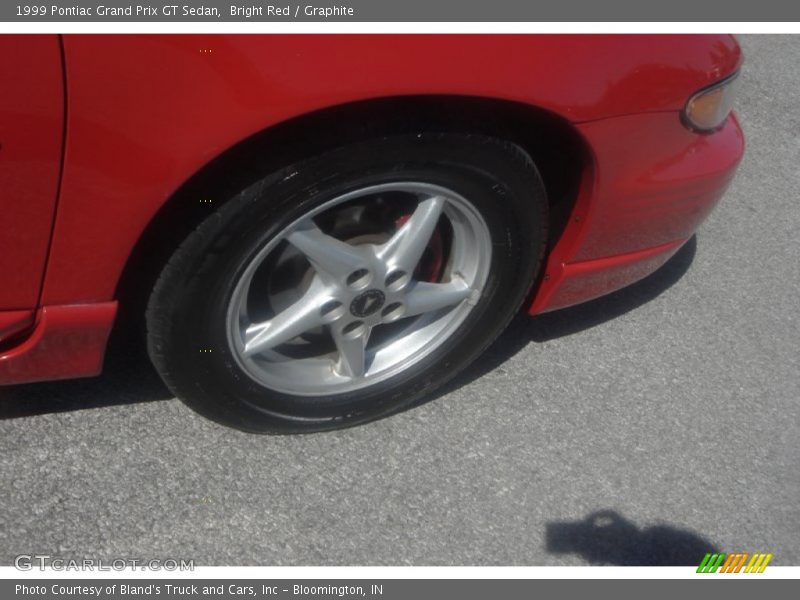 Bright Red / Graphite 1999 Pontiac Grand Prix GT Sedan