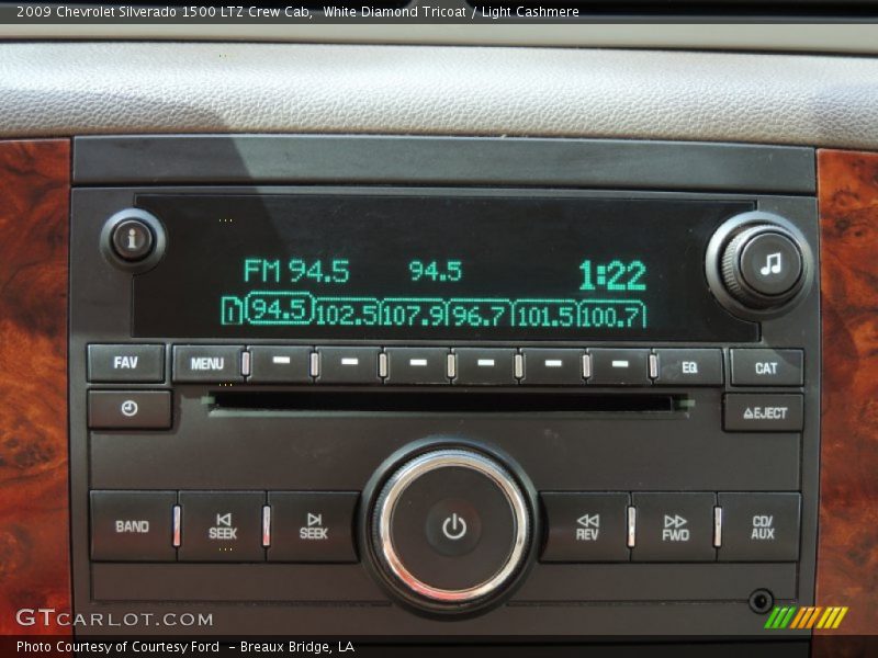 White Diamond Tricoat / Light Cashmere 2009 Chevrolet Silverado 1500 LTZ Crew Cab