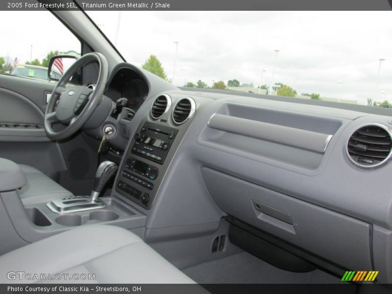 Titanium Green Metallic / Shale 2005 Ford Freestyle SEL