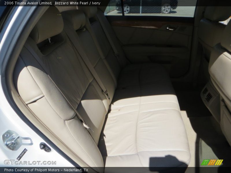 Blizzard White Pearl / Ivory 2006 Toyota Avalon Limited