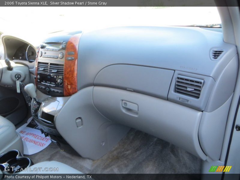 Silver Shadow Pearl / Stone Gray 2006 Toyota Sienna XLE