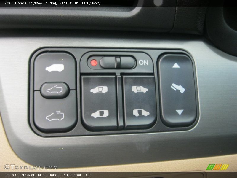 Sage Brush Pearl / Ivory 2005 Honda Odyssey Touring
