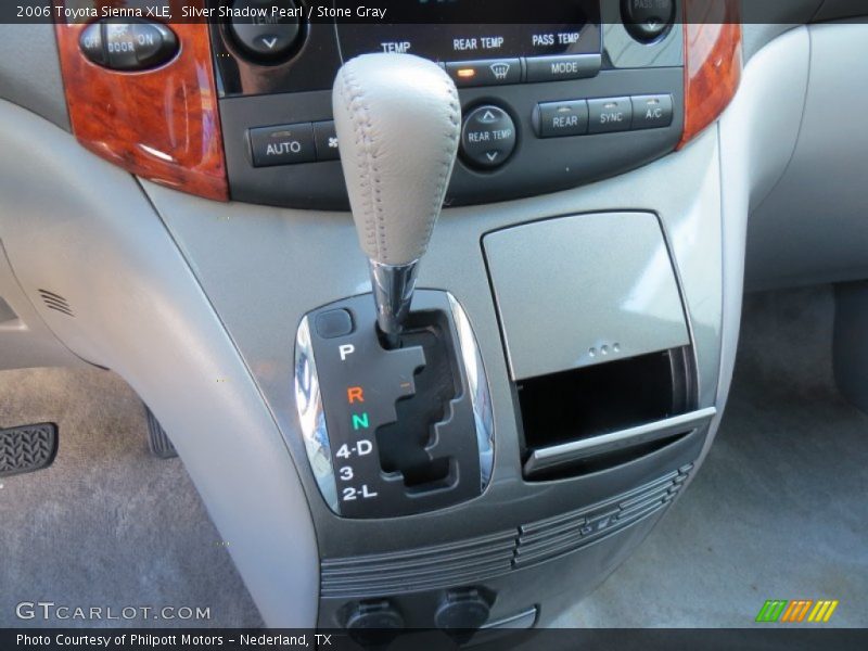 Silver Shadow Pearl / Stone Gray 2006 Toyota Sienna XLE