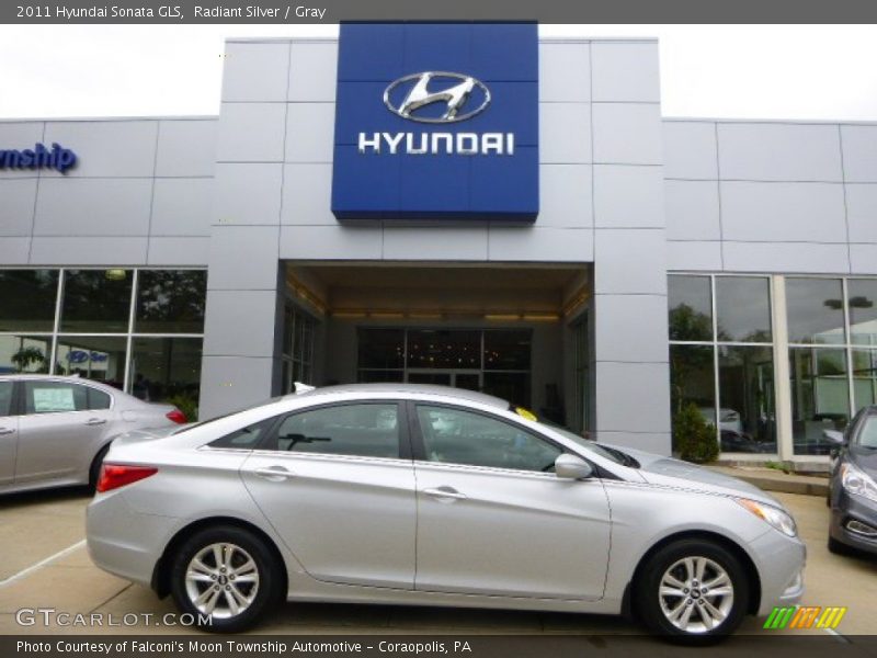 Radiant Silver / Gray 2011 Hyundai Sonata GLS