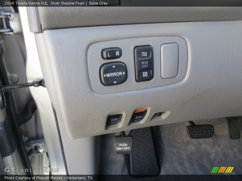Silver Shadow Pearl / Stone Gray 2006 Toyota Sienna XLE