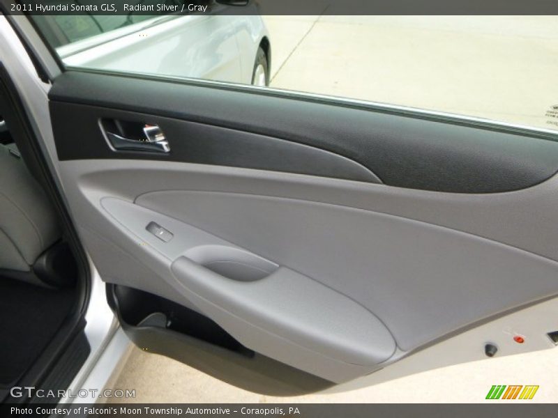 Radiant Silver / Gray 2011 Hyundai Sonata GLS