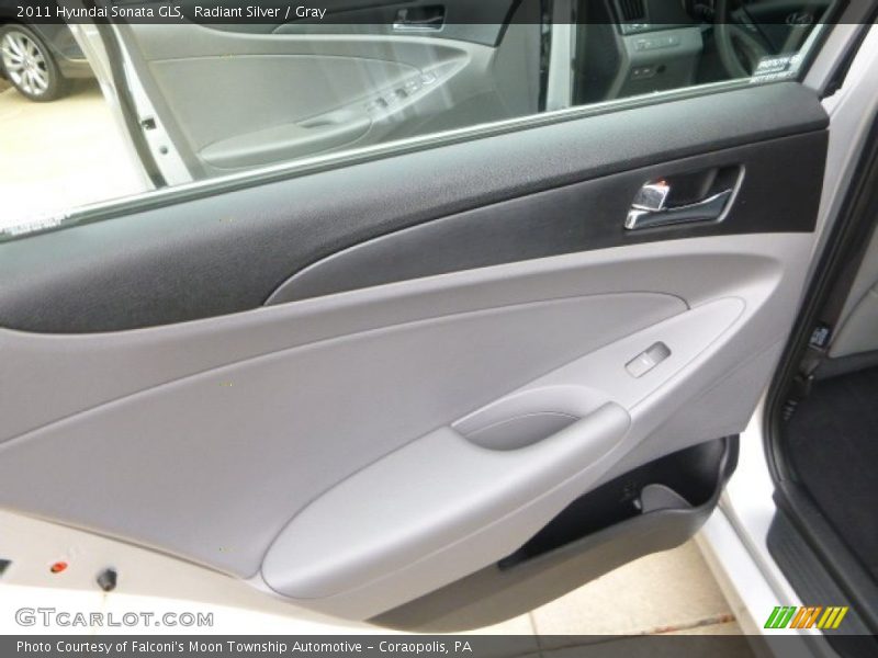 Radiant Silver / Gray 2011 Hyundai Sonata GLS