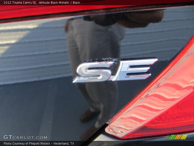 Attitude Black Metallic / Black 2012 Toyota Camry SE