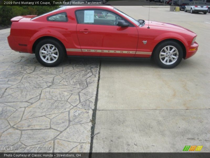 Torch Red / Medium Parchment 2009 Ford Mustang V6 Coupe