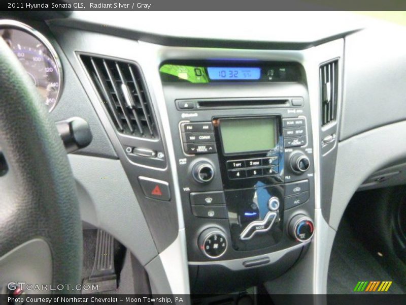 Radiant Silver / Gray 2011 Hyundai Sonata GLS
