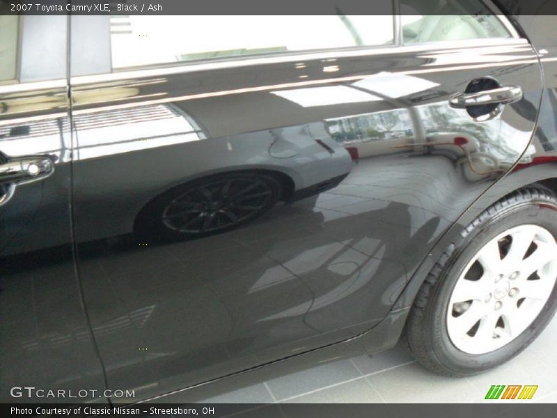 Black / Ash 2007 Toyota Camry XLE