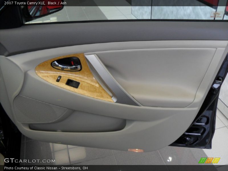 Black / Ash 2007 Toyota Camry XLE