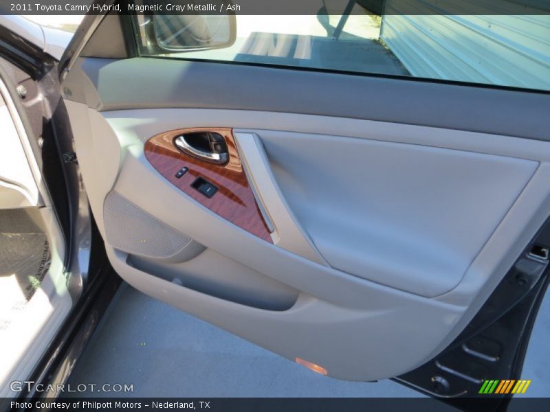 Magnetic Gray Metallic / Ash 2011 Toyota Camry Hybrid