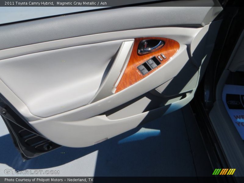 Magnetic Gray Metallic / Ash 2011 Toyota Camry Hybrid