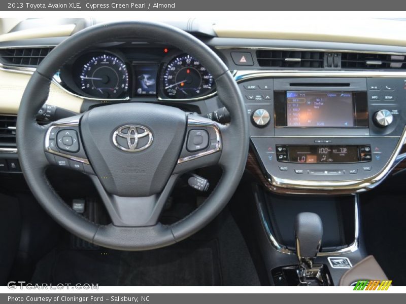 Cypress Green Pearl / Almond 2013 Toyota Avalon XLE