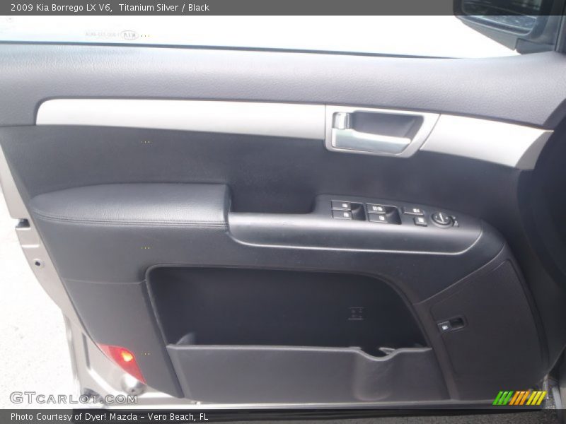 Titanium Silver / Black 2009 Kia Borrego LX V6