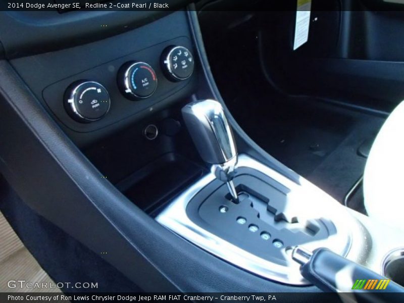 Redline 2-Coat Pearl / Black 2014 Dodge Avenger SE