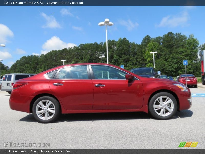 Cayenne Red / Charcoal 2013 Nissan Altima 2.5 SV