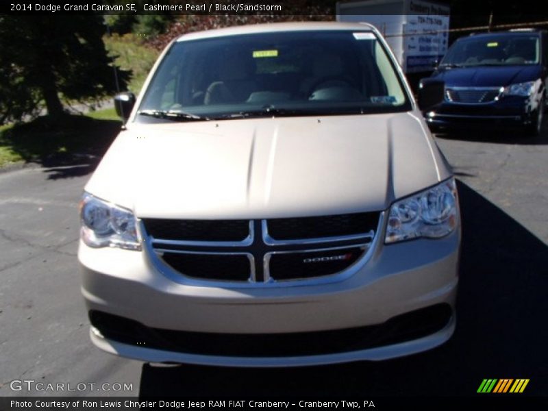 Cashmere Pearl / Black/Sandstorm 2014 Dodge Grand Caravan SE