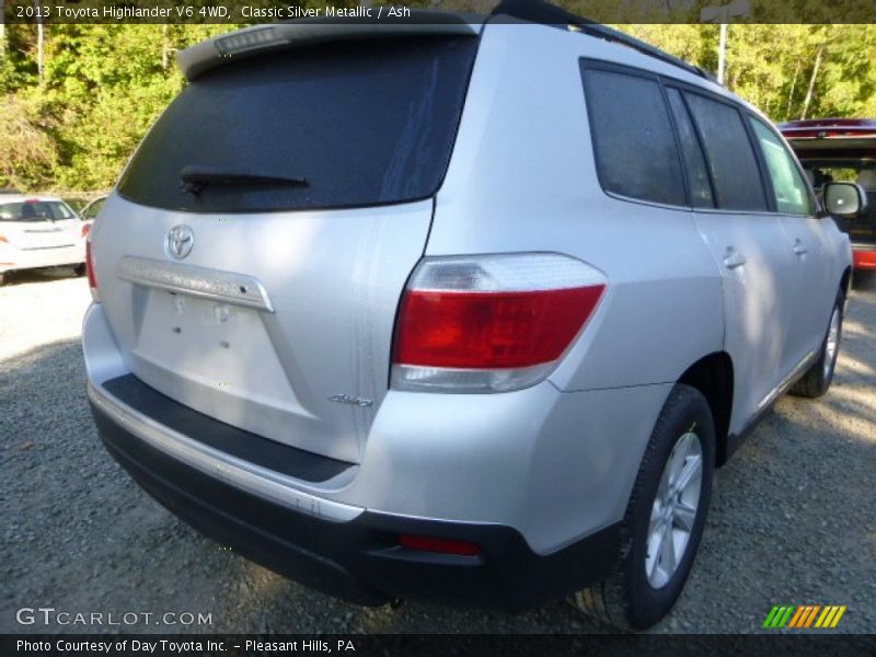 Classic Silver Metallic / Ash 2013 Toyota Highlander V6 4WD
