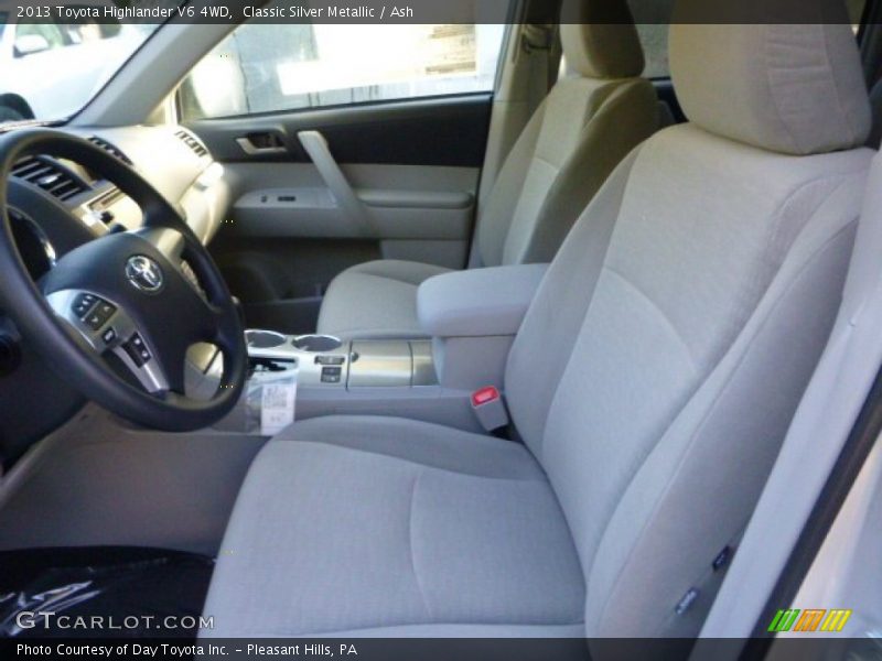 Classic Silver Metallic / Ash 2013 Toyota Highlander V6 4WD