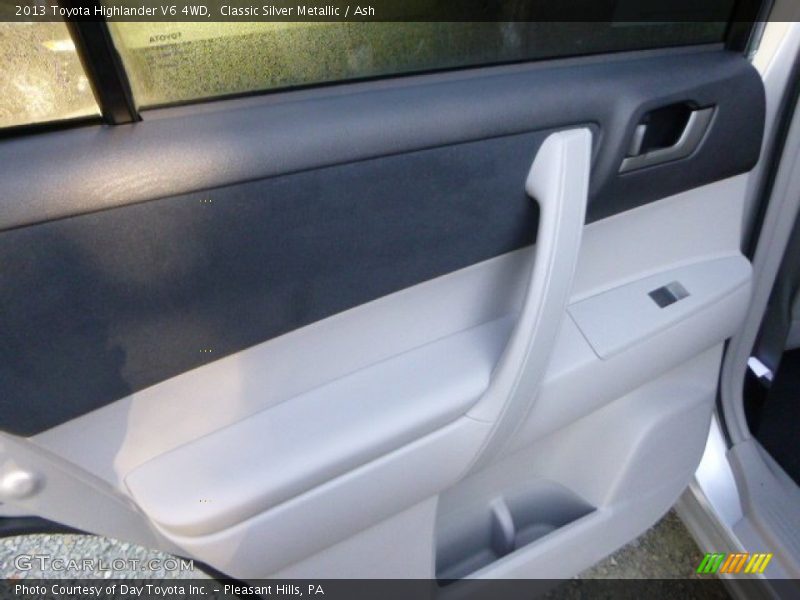 Classic Silver Metallic / Ash 2013 Toyota Highlander V6 4WD