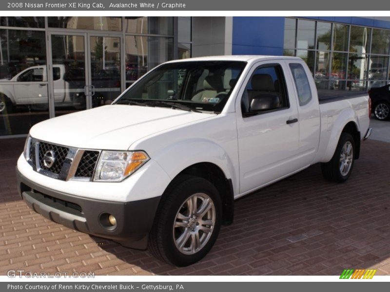 Avalanche White / Graphite 2008 Nissan Frontier XE King Cab