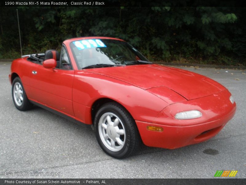 Front 3/4 View of 1990 MX-5 Miata Roadster