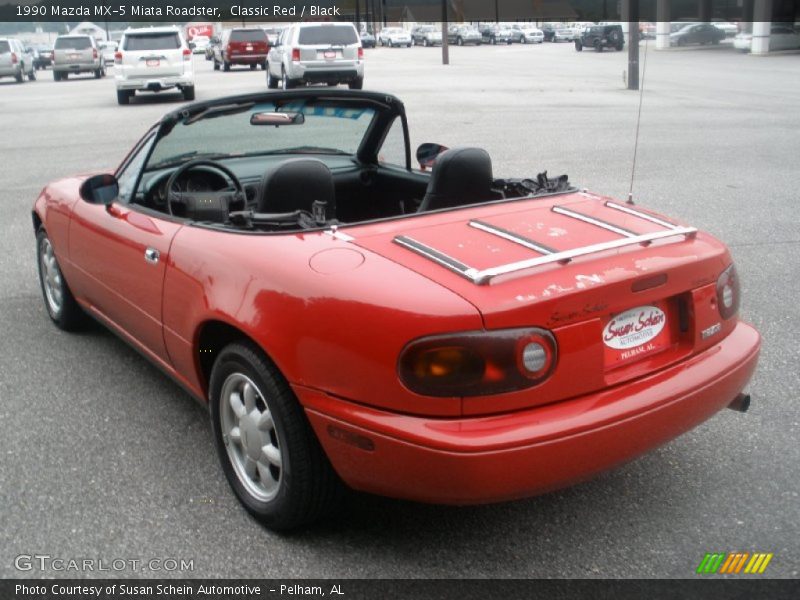 Classic Red / Black 1990 Mazda MX-5 Miata Roadster
