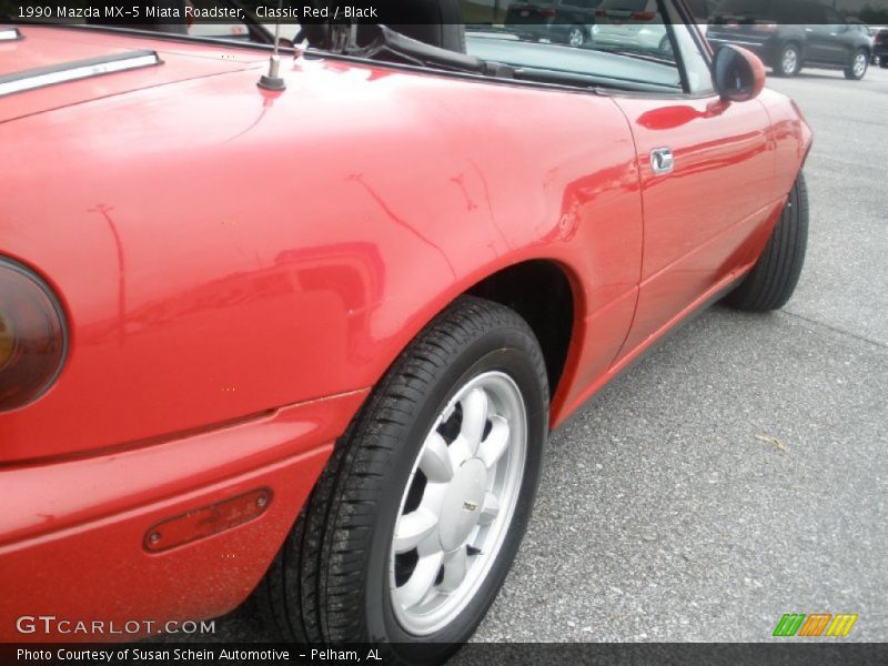 Classic Red / Black 1990 Mazda MX-5 Miata Roadster