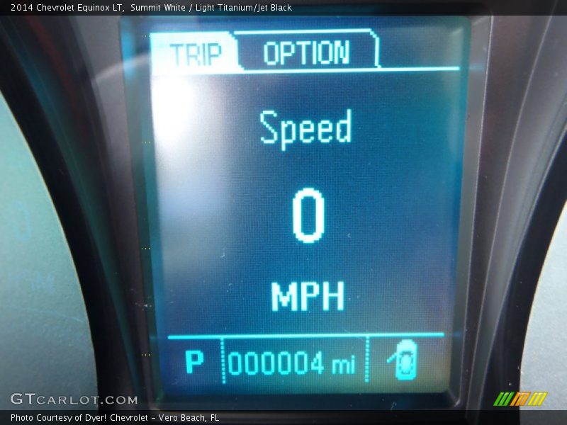 Summit White / Light Titanium/Jet Black 2014 Chevrolet Equinox LT