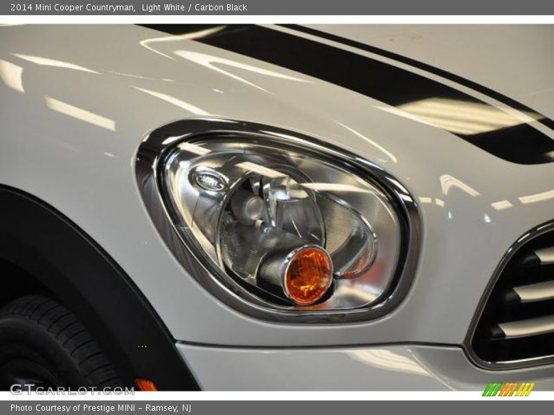 Light White / Carbon Black 2014 Mini Cooper Countryman