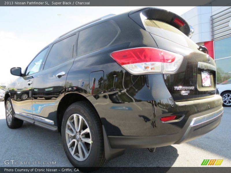 Super Black / Charcoal 2013 Nissan Pathfinder SL