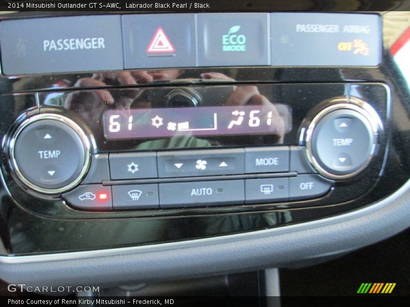 Labrador Black Pearl / Black 2014 Mitsubishi Outlander GT S-AWC