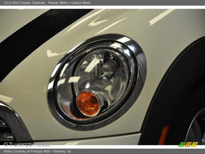 Pepper White / Carbon Black 2014 Mini Cooper Clubman