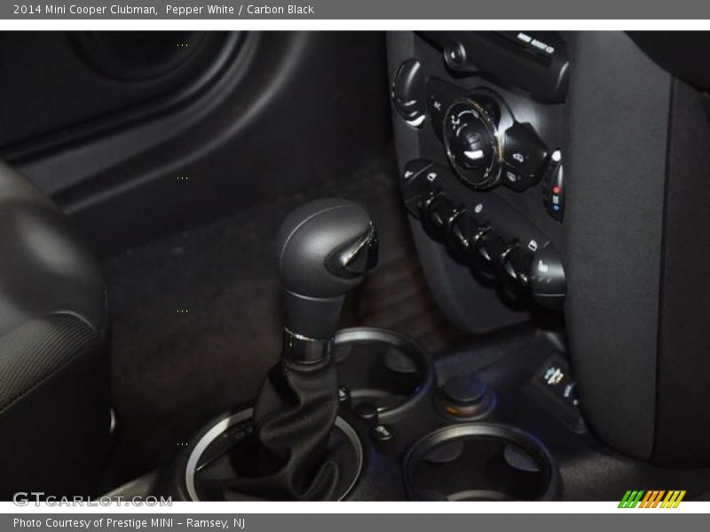 Pepper White / Carbon Black 2014 Mini Cooper Clubman