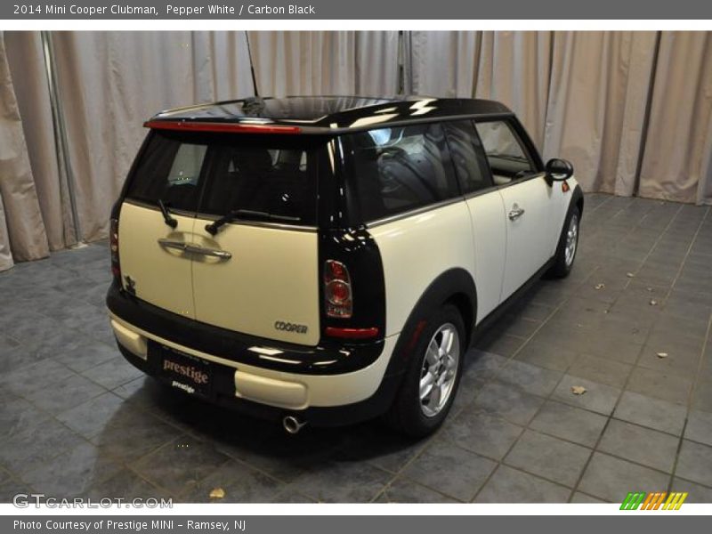 Pepper White / Carbon Black 2014 Mini Cooper Clubman