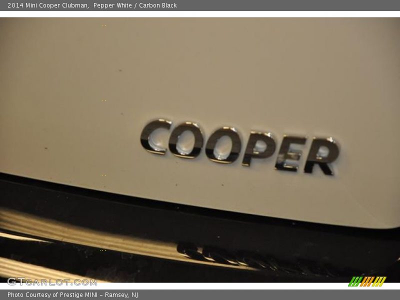 Pepper White / Carbon Black 2014 Mini Cooper Clubman