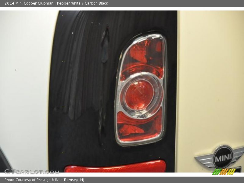 Pepper White / Carbon Black 2014 Mini Cooper Clubman