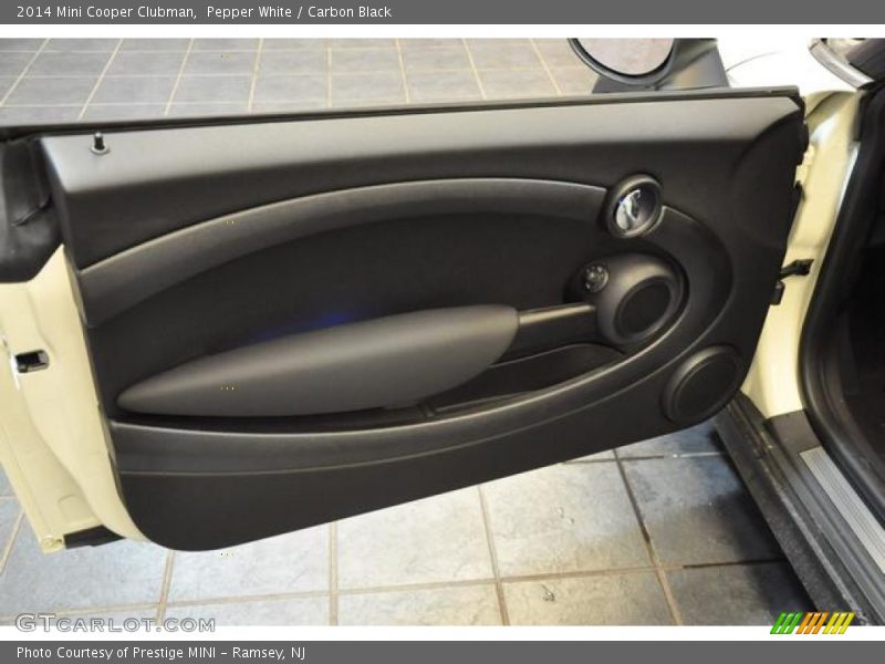 Pepper White / Carbon Black 2014 Mini Cooper Clubman