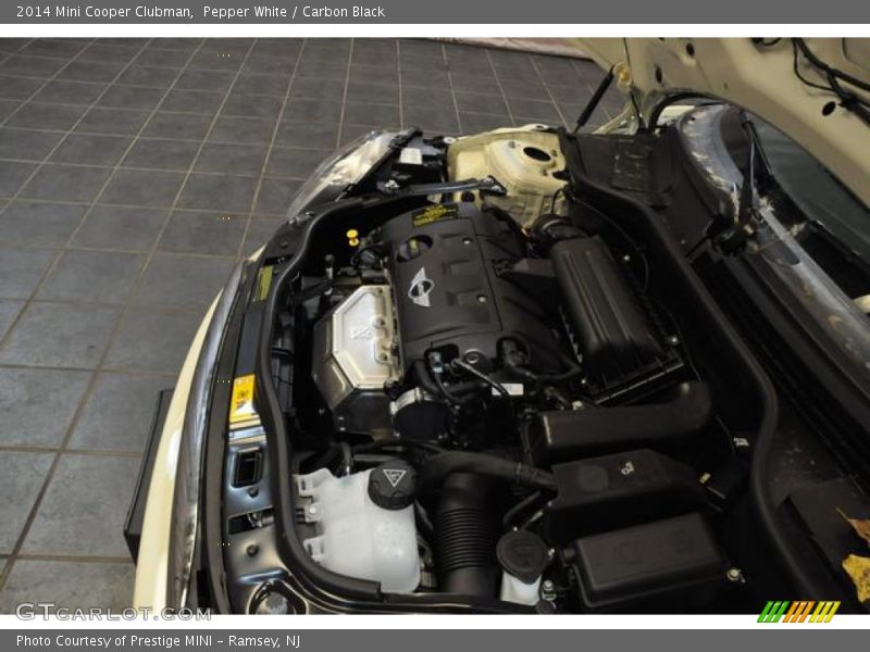 Pepper White / Carbon Black 2014 Mini Cooper Clubman