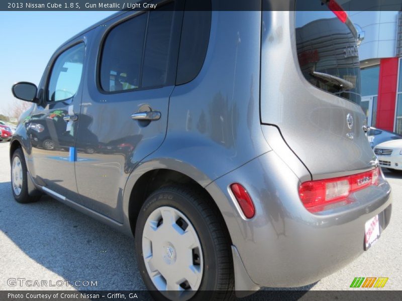 Gun Metallic / Light Gray 2013 Nissan Cube 1.8 S