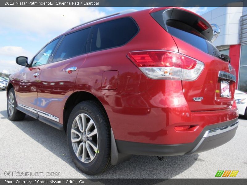Cayenne Red / Charcoal 2013 Nissan Pathfinder SL