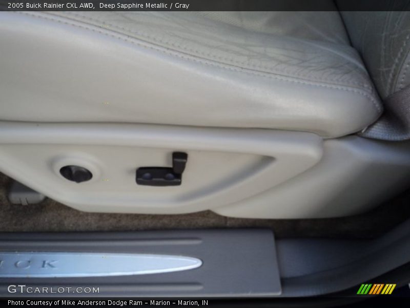 Deep Sapphire Metallic / Gray 2005 Buick Rainier CXL AWD