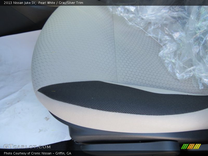 Pearl White / Gray/Silver Trim 2013 Nissan Juke SV