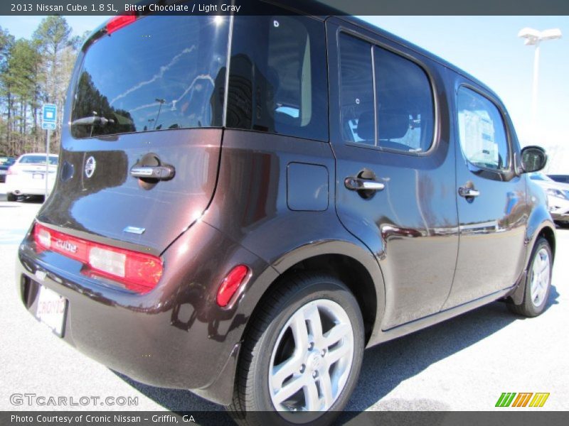 Bitter Chocolate / Light Gray 2013 Nissan Cube 1.8 SL