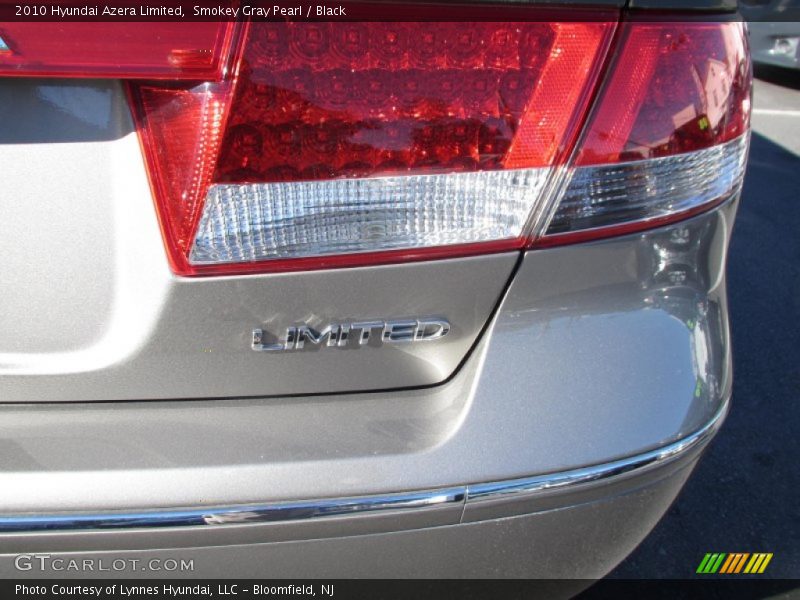 Smokey Gray Pearl / Black 2010 Hyundai Azera Limited