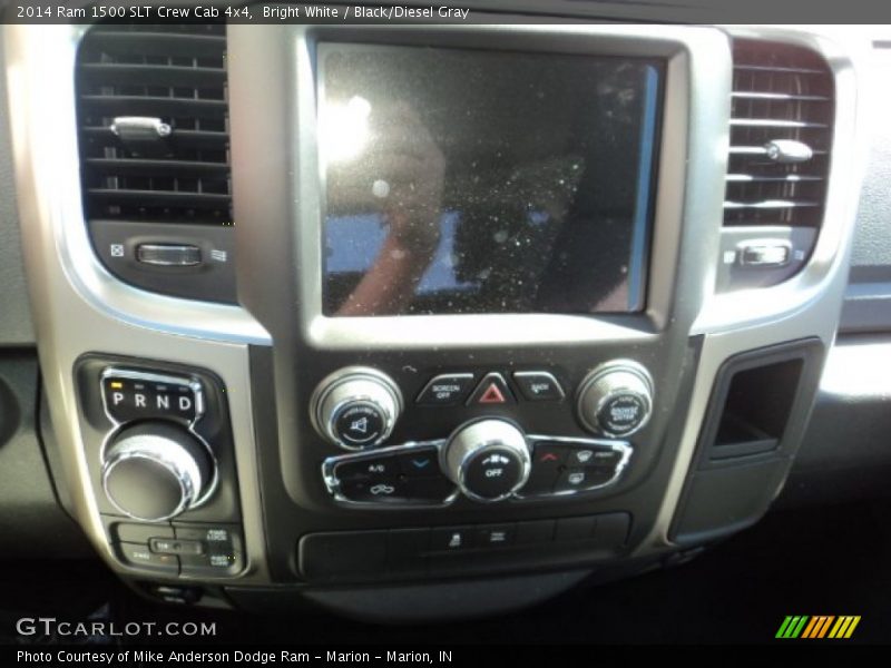 Bright White / Black/Diesel Gray 2014 Ram 1500 SLT Crew Cab 4x4