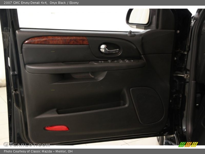 Onyx Black / Ebony 2007 GMC Envoy Denali 4x4