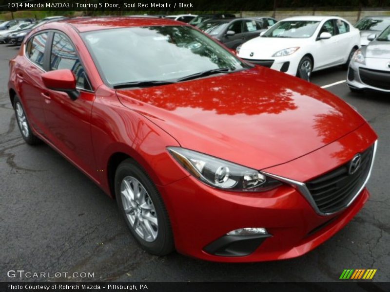 Front 3/4 View of 2014 MAZDA3 i Touring 5 Door